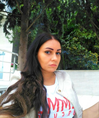 Полина